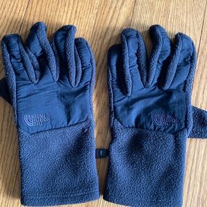 The North Face Gloves for Men - Poshmark